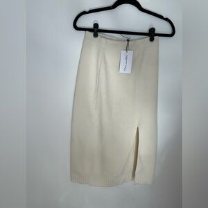 NWT OSCAR DE LA RENTA Cream wool skirt Medium